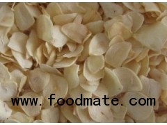 dehydrated garlic flakes