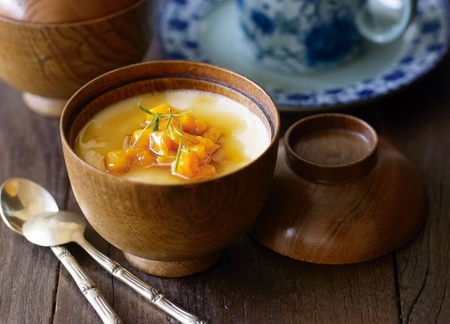 Coconut custards with mango