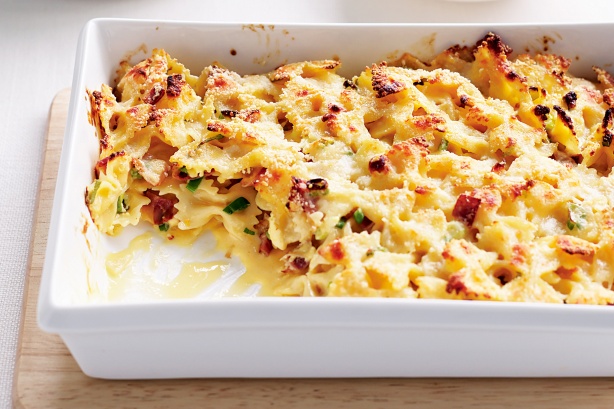 Carbonara pasta bake