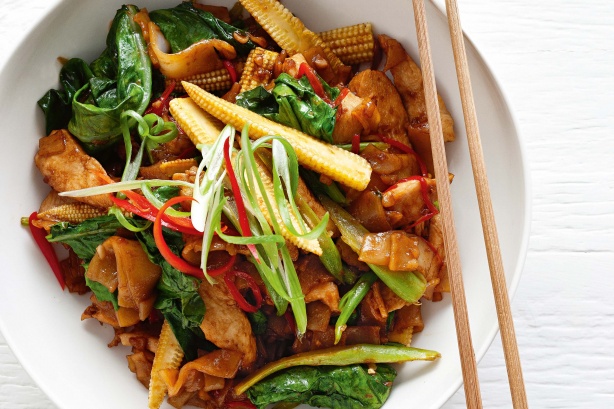 Chicken pad kee mao